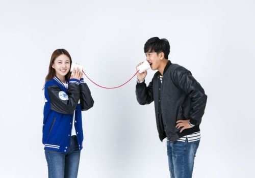 离婚时女方名下的财产怎么分割，法律上的标准有哪些